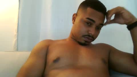 Snapshot of latinbbc_00 chatting on 02.20.25 latinbbc_00 online show from 02.20.25