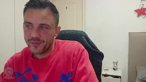Snapshot of latinboyblue chatting on 11.19.25 LatinBlueBoy online show from 11.19.25