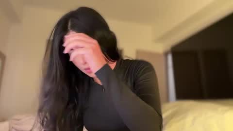 Hi -  online show from 03.08.26