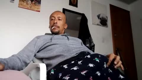 Snapshot of latinhardfucker1980 chatting on 12.31.24 latinhardfucker1980 online show from 12.31.24