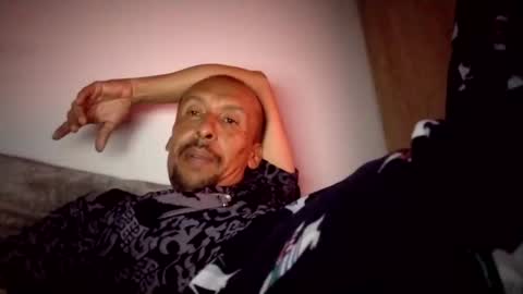 Snapshot of latinhardfucker1980 chatting on 01.02.25 latinhardfucker1980 online show from 01.02.25