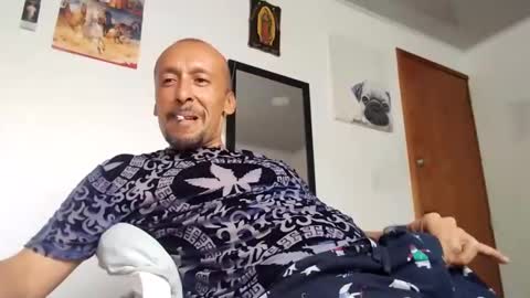 Snapshot of latinhardfucker1980 chatting on 01.02.25 latinhardfucker1980 online show from 01.02.25