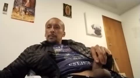 Snapshot of latinhardfucker1980 chatting on 01.05.25 latinhardfucker1980 online show from 01.05.25