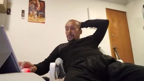 Snapshot of latinhardfucker1980 chatting on 01.15.25 latinhardfucker1980 online show from 01.15.25