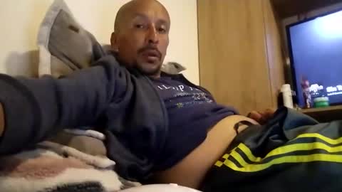 Snapshot of latinhardfucker1980 chatting on 01.25.25 latinhardfucker1980 online show from 01.25.25