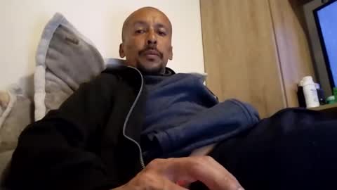 Snapshot of latinhardfucker1980 chatting on 01.29.25 latinhardfucker1980 online show from 01.29.25