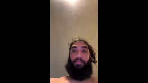 Snapshot of latinlover199518 chatting on 12.28.24 latinlover199518 online show from 12.28.24