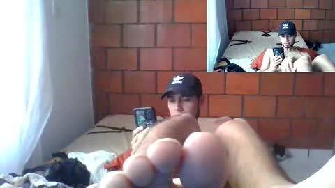 Snapshot of latinmansmoking chatting on 11.11.25 latinmansmoking online show from 11.11.25