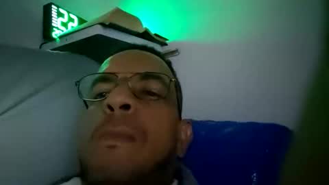Snapshot of latinmartin254 chatting on 04.21.26 latinmartin254 online show from 04.21.26