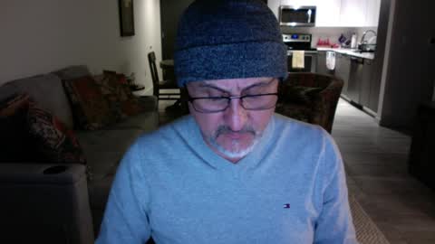 Snapshot of latinnous chatting on 12.02.24 QS - INDEPENDENT MODEL online show from 12.02.24