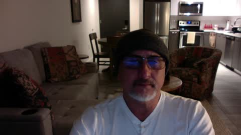 Snapshot of latinnous chatting on 12.17.24 QS - INDEPENDENT MODEL online show from 12.17.24