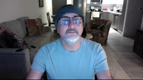 Snapshot of latinnous chatting on 12.28.24 QS - INDEPENDENT MODEL online show from 12.28.24