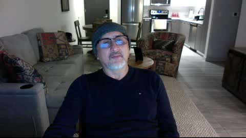 Snapshot of latinnous chatting on 12.30.24 QS - INDEPENDENT MODEL online show from 12.30.24