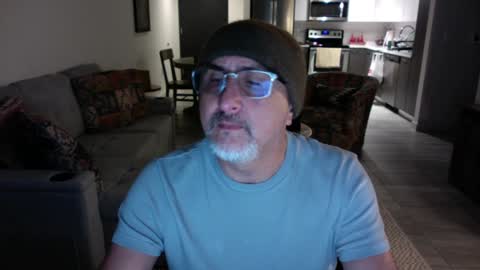 Snapshot of latinnous chatting on 01.29.25 QS - INDEPENDENT MODEL online show from 01.29.25