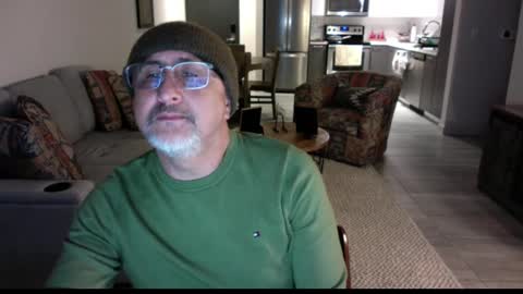 Snapshot of latinnous chatting on 02.27.25 QS - INDEPENDENT MODEL online show from 02.27.25