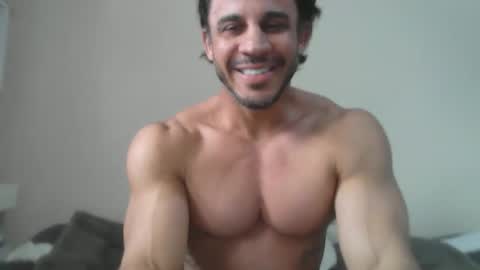 latino_rodri online show from 05.16.26
