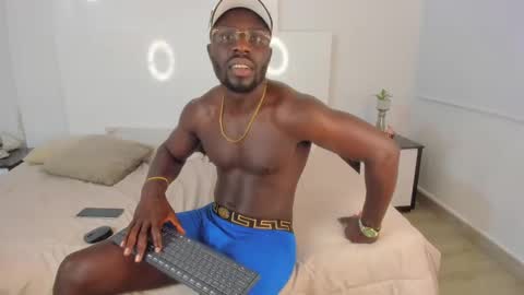 LEANDRO online show from 12.29.24