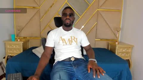 LEANDRO online show from 10.27.25