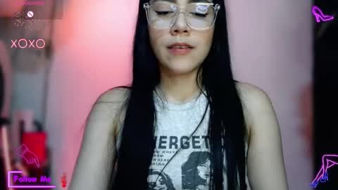 laujgray online show from 10.14.25