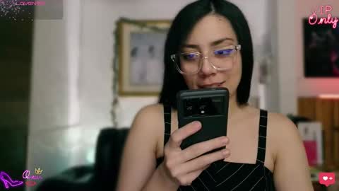 laujgray online show from 04.12.26