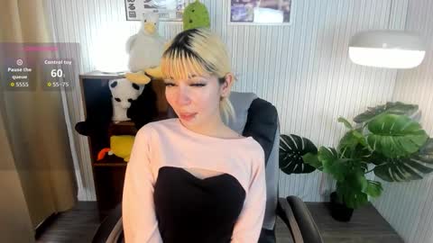 laukyubey1 online show from 09.27.25