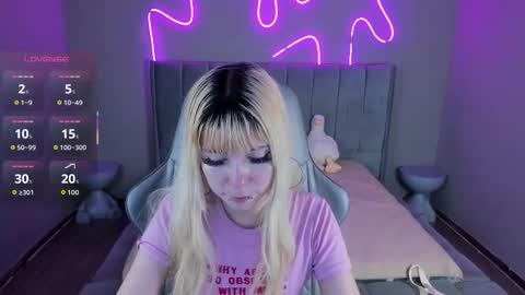 laukyubey1 online show from 10.11.25