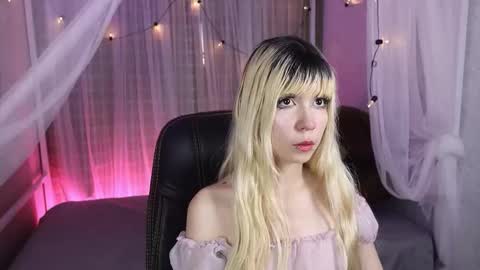 laukyubey1 online show from 12.03.25