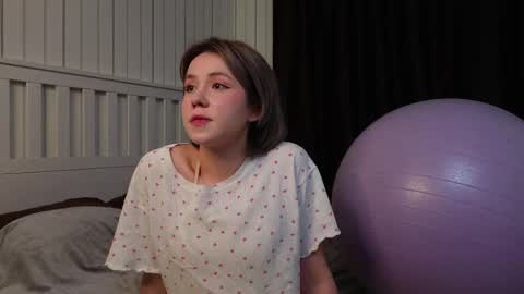 Snapshot of launakohan chatting on 10.20.25 Kylie online show from 10.20.25