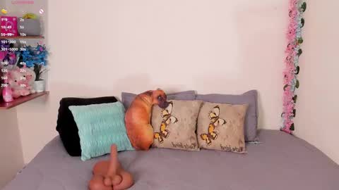 laura1__ online show from 02.19.26