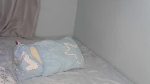 laura6871 online show from 10.13.25