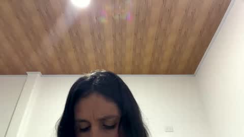 Snapshot of laura_1717 chatting on 05.29.26 laura online show from 05.29.26
