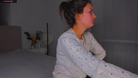 Laura online show from 12.23.24