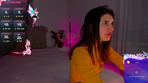 Laura online show from 12.28.24