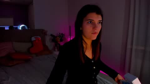 Laura online show from 12.29.24