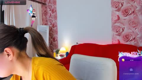 Laura online show from 01.07.25