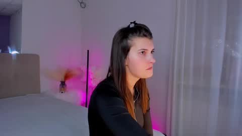 Laura online show from 03.06.25