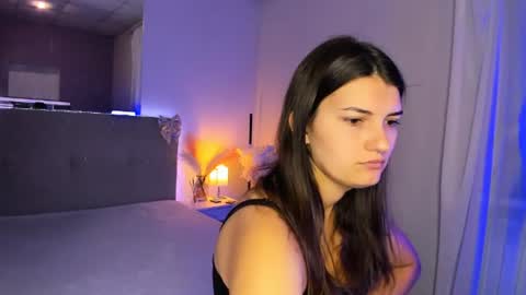 Snapshot of laura__leee chatting on 07.06.26 Laura online show from 07.06.26