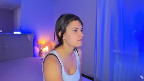 Snapshot of laura__leee chatting on 07.18.26 Laura online show from 07.18.26