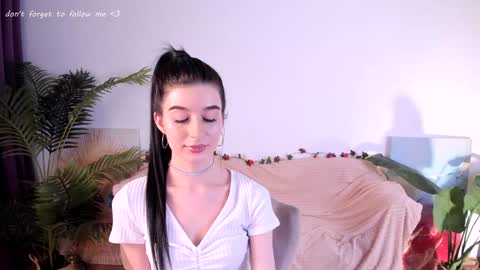 Laura online show from 02.05.25