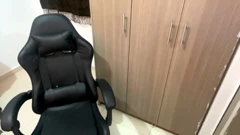 laura online show from 03.08.25