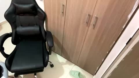 laura online show from 03.08.25