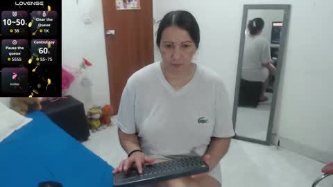 laura_foxx2379 online show from 09.24.25