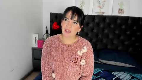 laura hotties online show from 02.25.26