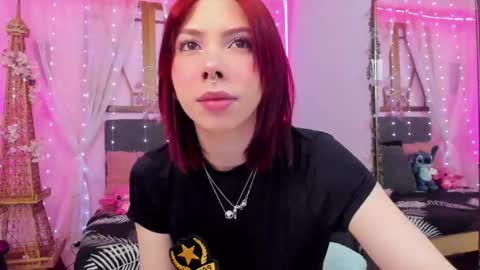 Snapshot of laura_olssen chatting on 09.18.25 Kate  online show from 09.18.25