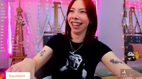 Snapshot of laura_olssen chatting on 10.09.25 Kate  online show from 10.09.25