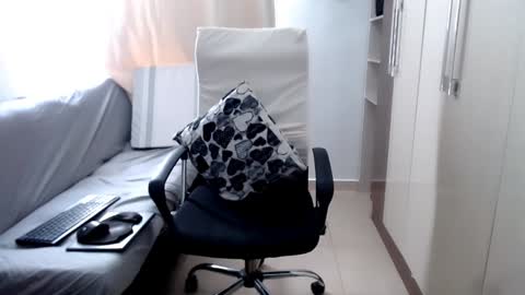 Laura online show from 02.02.25