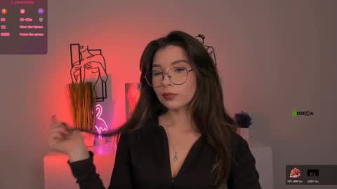 laura_sween online show from 10.23.25