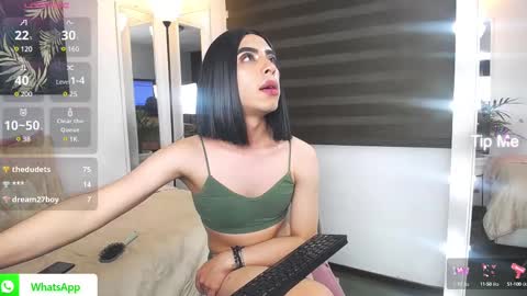 Snapshot of laura_sweet_1 chatting on 03.08.25 Renato valentino online show from 03.08.25