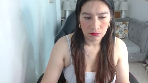 Snapshot of laura_sweetth chatting on 09.09.25 laura online show from 09.09.25