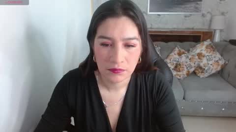 Snapshot of laura_sweetth chatting on 09.12.25 laura online show from 09.12.25